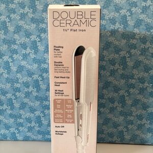 Conyer double ceramic one and a half inch flat iron